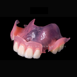 Laboratorio dentale restauro orale protesi dentarie rimovibili denti acrilici flessibili Valplast prodotti dentali senza metallo - Product Image 2