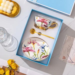 طقم فنجان وصحن من السيراميك الأنيق والراقي بتصميم عصري فاخر، فنجان قهوة من الخزف الصيني الرائع لشاي العصر على الطراز الأوروبي - Product Image 5