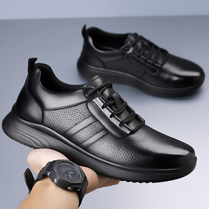 รองเท้าหนังวัวแท้สำหรับผู้ชาย ส้นเตี้ย ระบายอากาศได้ดี เหมาะสำหรับใส่ทำงานหรือลำลอง แบบผูกเชือก - Product Image 2