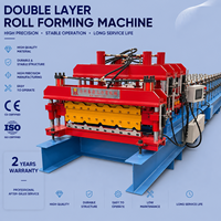 Machine de formage de rouleaux de tôles métalliques à double couche en acier coloré pour toitures