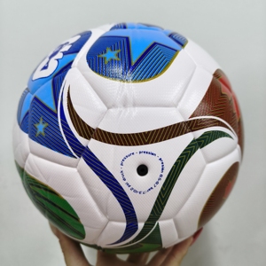 Balón de Fútbol Personalizado 2026, Tamaño Oficial 5, Cosido a Máquina con Tecnología de Termosellado, Estilo Copa Mundial, para Entrenamiento y Promoción - Product Image 6