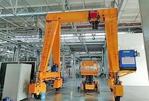 מנוף גשר נייד כבד 50 טון עם צמיגי גומי, מנוע PLC, תיבת הילוכים, הרמה חשמלית, גובה הרמה 10 מטר, שלט רחוק, היגוי 4 גלגלים - Product Image 2