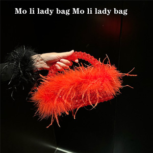 Bolso de noche casual con solapa de perlas y diamantes de imitación en forma de cruz, estilo pelo de avestruz, hecho a mano, para mujer, tipo cubo cuadrado, para fiestas y eventos. - Product Image 4