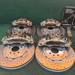 Kit d'étriers de frein nickelés <span class=keywords><strong>AP</strong></span> <span class=keywords><strong>Racing</strong></span> 9560 avant 6 <span class=keywords><strong>pistons</strong></span> et 9541 arrière <span class=keywords><strong>4</strong></span> <span class=keywords><strong>pistons</strong></span>, compatible avec les disques de frein percés Lotus 380x34mm et 355x28mm. - Product Image 1
