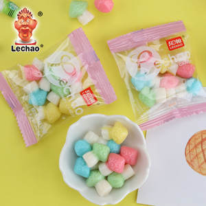 Bonbons gélifiés à la saveur de fruits certifiés Halal personnalisés en vrac Forme de champignon de dessin animé 3D 4D Bonbons gélifiés sucrés - Product Image 1