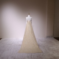 Robe de mariée chinoise élégante, Qipao Cheongsam traditionnel, robe en dentelle avec broderie dorée, robe de mariée sans bretelles, taille plus, sans manches