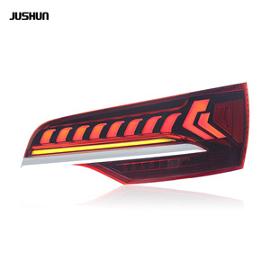 Feux arrière LED Jushun Audi Q7 2006-2015, clignotants séquentiels DRL, version rouge 12V - Product Image 1