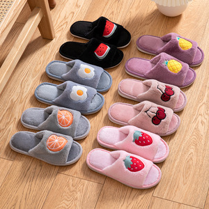 Intérieur maison chaussures en peluche tongs femmes dessin animé pantoufles mignon Fruits cerise fraise <span class=keywords><strong>hiver</strong></span> chaud pantoufles - Product Image 1