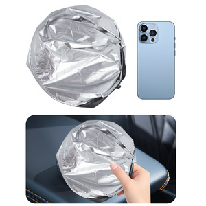 Pare-soleil de voiture 150x70cm en polyester argenté pliable pour la protection des vitres de voiture - Product Image 3
