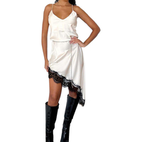 Robe mini asymétrique en satin de soie sexy avec dentelle et col en V pour femme, style Y2K, bretelles spaghetti, coupe haute-basse, robe de club