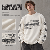 Nouvelle Arrivée T-shirt Homme en Maille Gaufrée à Manches Longues Col Rond Imprimé Sérigraphié Épaules Tombantes Style Décontracté Streetwear