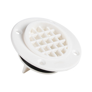Tapón de drenaje blanco para embarcaciones con cubierta de rejilla para uso marino en puertos - Product Image 1
