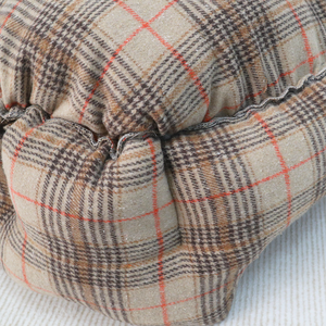 Petopia cama de algodón de lujo para mascotas para perros pequeños nuevo estilo a cuadros con patrón sólido cama redonda marrón clásica moderna embalada en cartón - Product Image 3
