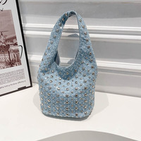 Trendige Vintage Nieten-Verzierte Y2k Punk Damen Sommer Mode Kleine Schultertasche Polyester Bucket Designer RFID-Verschluss