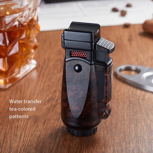Briquet à cigares à quatre jets de flamme bleue avec réservoir transparent rechargeable au butane pour cigares, vente en gros directe d'usine avec logo personnalisé - Product Image 4