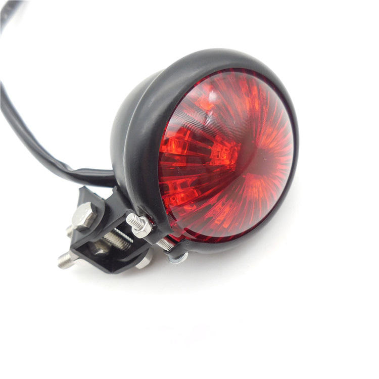 ปกสีแดง