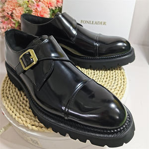 Scarpa formale da <span class=keywords><strong>uomo</strong></span> lucida con cinturino da monaco <span class=keywords><strong>nero</strong></span> elegante in pelle lucida scarpa da <span class=keywords><strong>uomo</strong></span> con fibbia dorata - Product Image 1