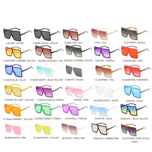 <span class=keywords><strong>Occhiali</strong></span> <span class=keywords><strong>da</strong></span> <span class=keywords><strong>Sole</strong></span> Oversize Vintage per Donna, Montatura Quadrata 2019, Protezione UV400 - Product Image 5