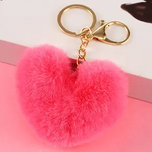 Kalp Pom Pom anahtarlık renkli toplu kabarık kürk puf topu anahtarlık kadınlar için ponpon anahtarlıklar kalp şeklinde ponpon anahtarlık