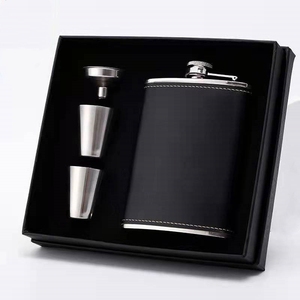 Frasco de alcohol de cuero personalizado de 6/7/8OZ botella de vino Petaca de acero inoxidable y juego de regalo de embudo para <span class=keywords><strong>Auchentoshan</strong></span> Finlandia - Product Image 4