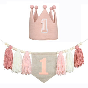 Striscione e Cappello con Nappe per Seggiolone per il Primo Compleanno di Bambina o Bambino, in Cotone, Colori Rosa, Blu, Marrone - Product Image 1
