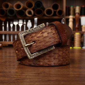Ceinture formelle pour homme en cuir de vachette vintage, motif uni, boucle à ardillon en cuivre, durable, style western, imperméable, écologique - Product Image 2