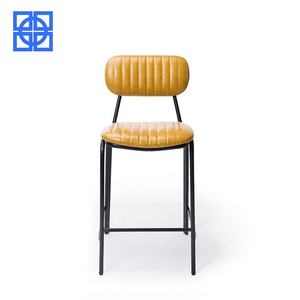 Tabouret de <span class=keywords><strong>bar</strong></span> moderne industriel rembourré avec siège et dossier en cuir PU, cadre en métal noir, <span class=keywords><strong>chaise</strong></span> haute de <span class=keywords><strong>bar</strong></span> pour restaurant, café, <span class=keywords><strong>bar</strong></span> - Product Image 3