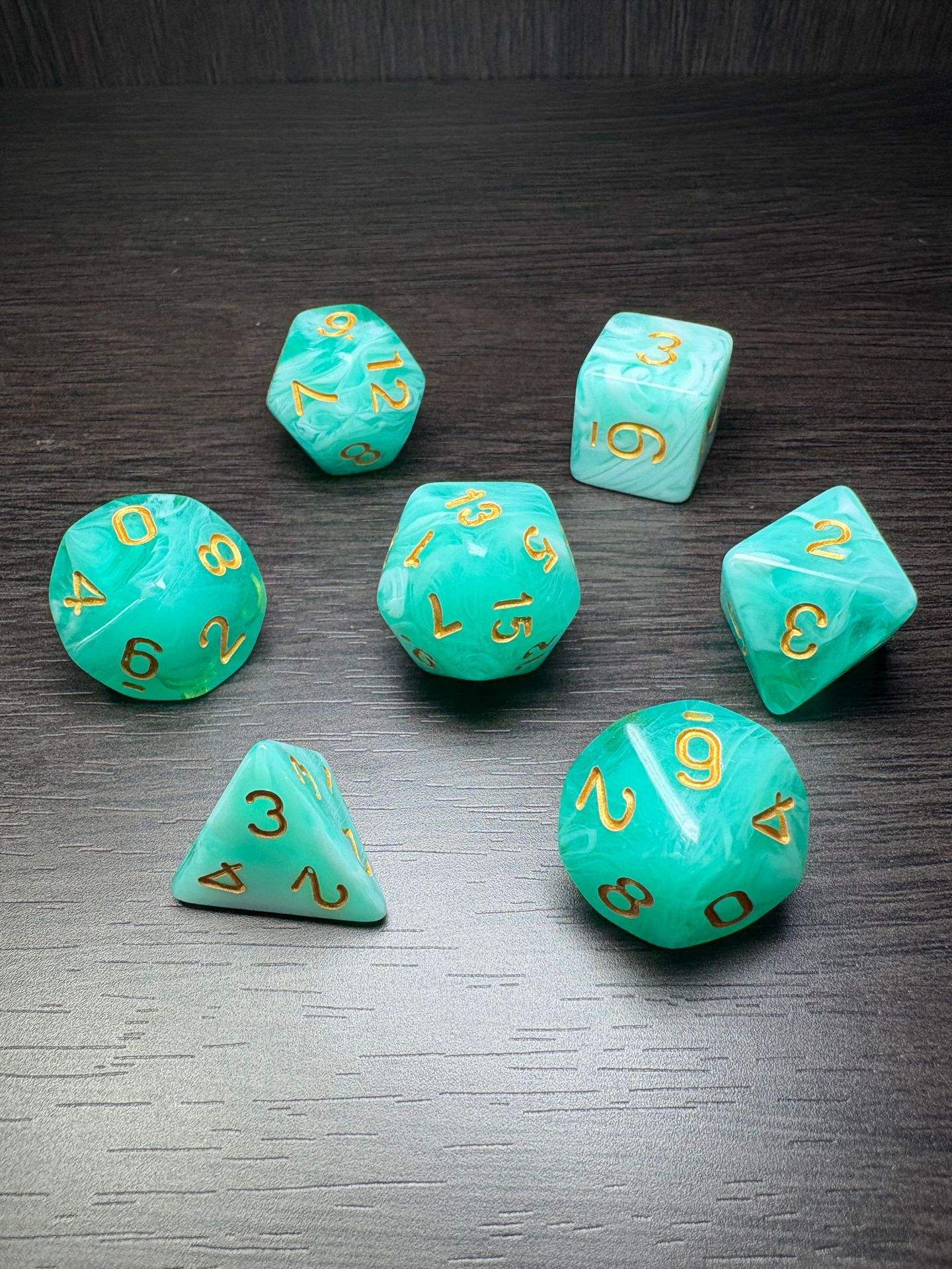 Multi-faceted seven-piece set 5