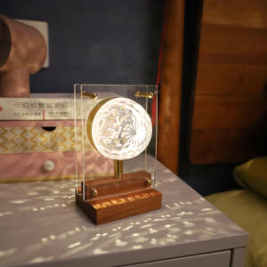 Base de madera Globo Luz Habitación Lámpara de mesa decorativa Sensor táctil Luz de noche regulable Lámpara de noche de alta calidad - Product Image 1