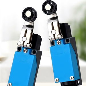 สวิตช์จำกัดระยะ Moujen รุ่น 8104 SPDT โลหะ IP20 สำหรับควบคุมอุตสาหกรรม - Product Image 1