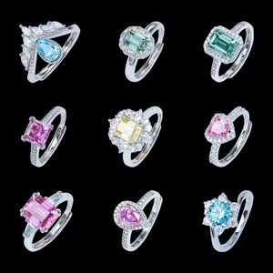 Anillo de Moissanita Personalizado con Plata S925, Forma Elegante, Color Moissanita - Product Image 3