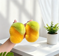 Porte-clés en peluche mignon et frais en forme de mangue, pendentif pour clés de voiture, boule en peluche, ornement suspendu pour maison de poupée, accessoire cadeau de festival