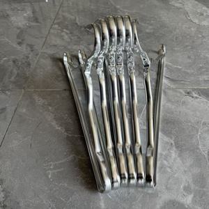 Multifunctionele aluminium kledinghangers met broekclips - Product Image 4