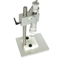 Machine de sertissage et de capsulage manuelle de haute qualité pour flacons de parfum avec matrices de sertissage interchangeables