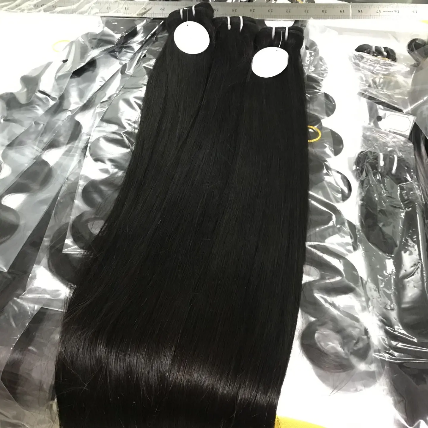 Pelo de boutique Virgen sin procesar, los mejores mechones brasileños, cabello humano indio alineación con cutícula