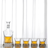 Juego de decantador de whisky de cristal sin plomo al por mayor con 4 vasos de whisky antiguos para licor Bourbon