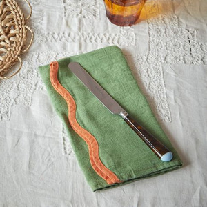 Vente <span class=keywords><strong>en</strong></span> gros <span class=keywords><strong>de</strong></span> napperons et <span class=keywords><strong>de</strong></span> serviettes à bord ondulé brodé, serviettes brodées <span class=keywords><strong>en</strong></span> lin festonné pour restaurants <span class=keywords><strong>de</strong></span> mariage - Product Image 5