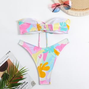 โรงงาน OEM/ODM รับผลิตชุดบิกินี่นีโอพรีนสำหรับผู้หญิง ลายดอกไม้ ทรงสามเหลี่ยม สายรัดแบบโครเชต์ ชุดว่ายน้ำแบบแยกชิ้น - Product Image 4