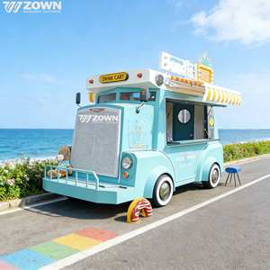 Camion de restauration personnalisé bicolore avec grande fenêtre de service, véhicule mobile pour boissons et desserts - Product Image 1