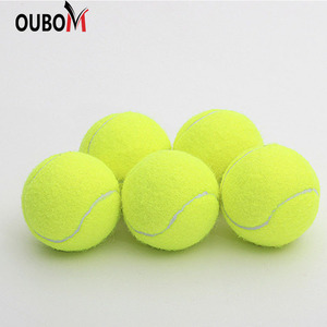 Pelota de Tenis Resistente para Todo Tipo de Cancha - Goma de Alta Elasticidad y Fieltro de Lana para un Juego Duradero - Product Image 1