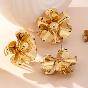 ชุดแหวนต่างหูลายดอกไม้แนวสตรีทของผู้หญิงต่างหูลายดอกไม้ดีไซน์แฟชั่น - Product Image 4