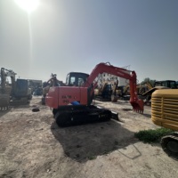 Excavatrice Hitachi Zaxis 70 d'occasion d'origine japonaise, ZX70, une petite excavatrice de 7 tonnes équipée d'une pelle de bulldozer, en bon état