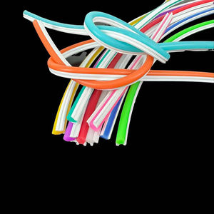 Op maat gemaakte <span class=keywords><strong>DIY</strong></span> 2e generatie gescheiden neonstripverlichting 12V 6mm gesplitste siliconen LED flex neonbuisverlichting voor acrylaatletters - Product Image 6