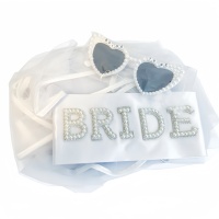 Ensemble de lunettes de soleil, voile et ceinture HAWIN pour enterrement de vie de jeune fille/fête de fiançailles/douche nuptiale, lunettes de soleil de mariée en plastique réutilisables en forme de cœur