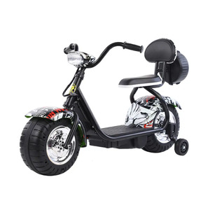 Voiture à pédales pour enfants, modèle City, en plastique et métal, inspirée de la moto Halley. - Product Image 4