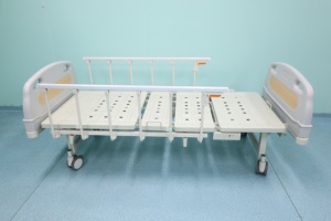 Медицинская кровать LK-B2 с 2 регулируемыми секциями, с медицинским матрасом, для интенсивной терапии и ухода за пациентами - Product Image 5