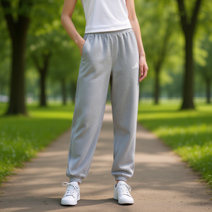 Pantalon de jogging Adidas pour femme, gris, en toile respirante, décontracté, longueur intégrale, coupe ample, taille élastique - Product Image 2