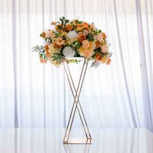 Soporte de Flores de Hierro en Oro Rosa de Lujo, Decoración Floral para Mesa Principal de Hotel y Banquetes - Product Image 3