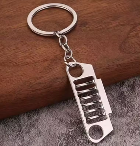 Portachiavi con griglia paraurti anteriore auto, volante da corsa, testa cilindro turbo e guarnizione motore - Modello ciondolo portachiavi - Product Image 6