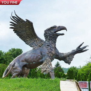 Statua Grande da Esterno in Ottone e Rame, Scultura di Griffone Vianney in Bronzo - Product Image 6